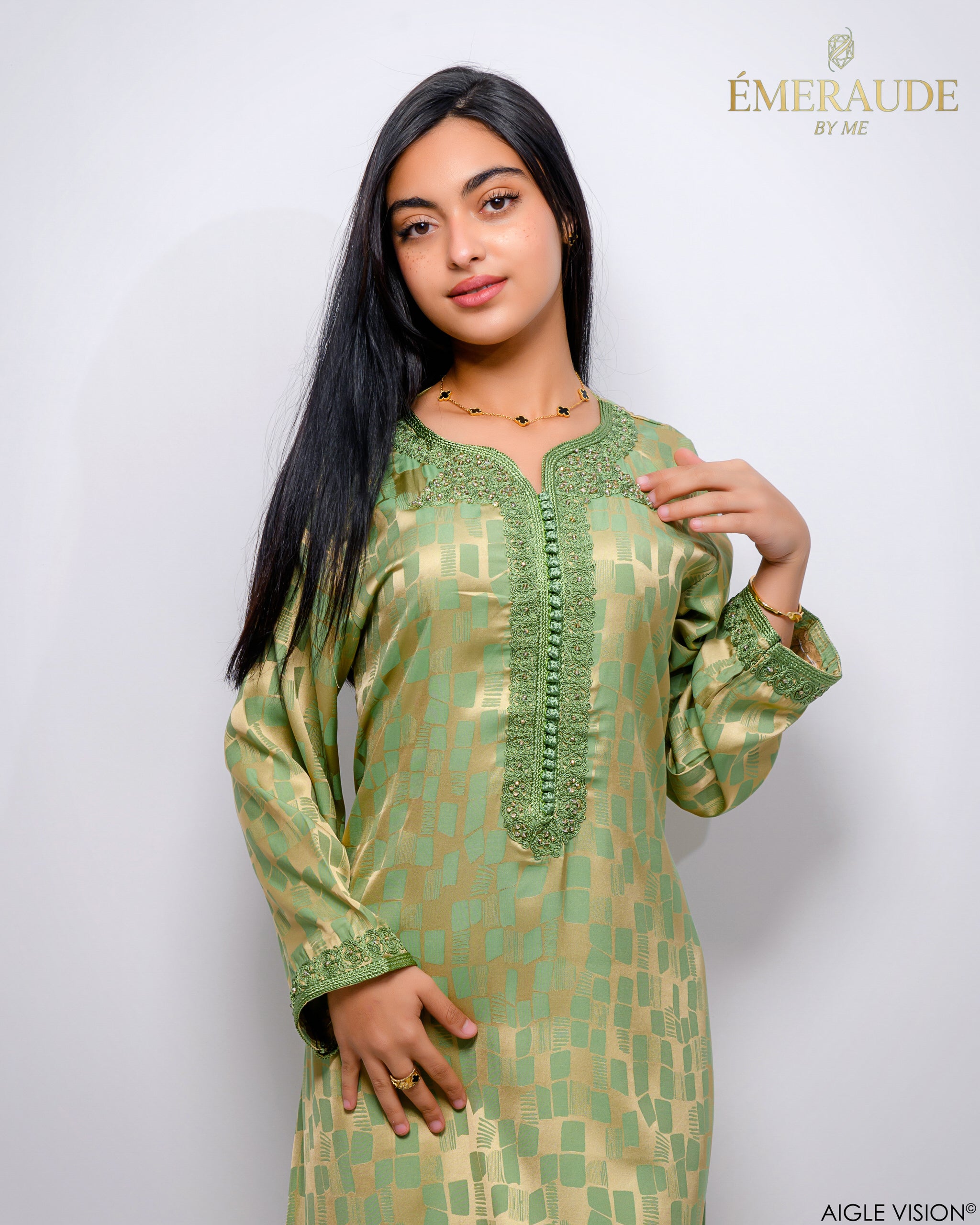 Bediaa Kemkha El Malek - الملاك