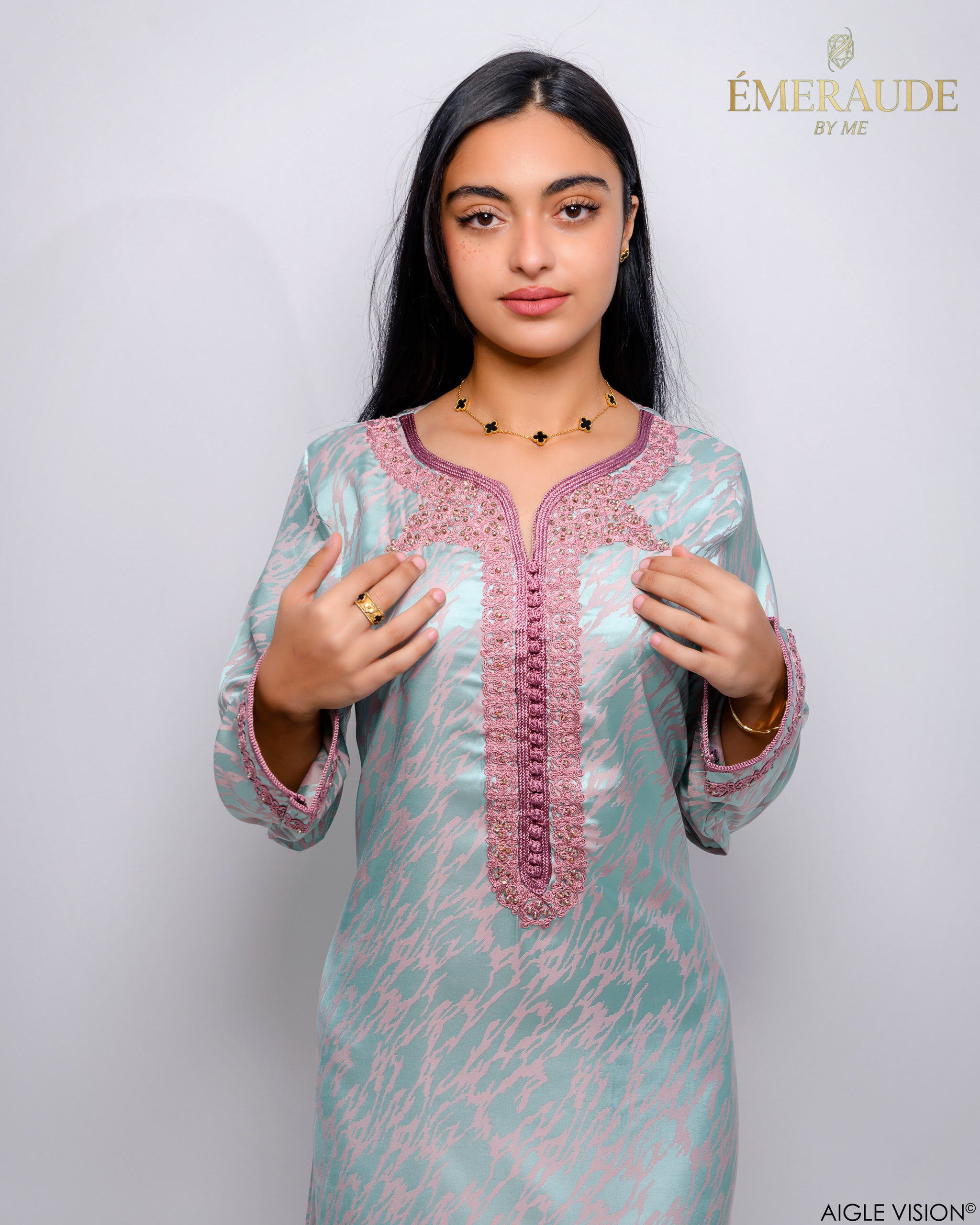 Bediaa Kemkha El Qamar - القمر