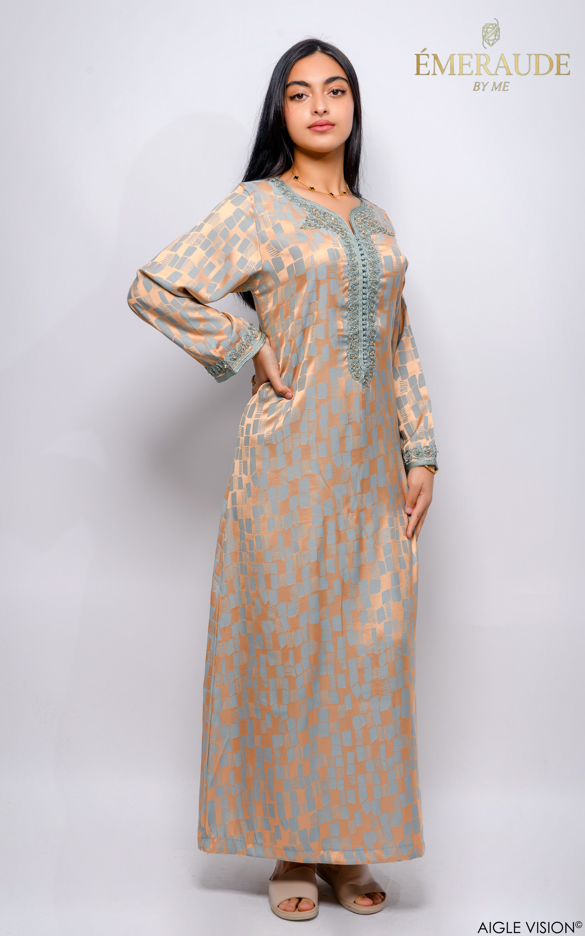 Bediaa Kemkha El Malek - الملاك