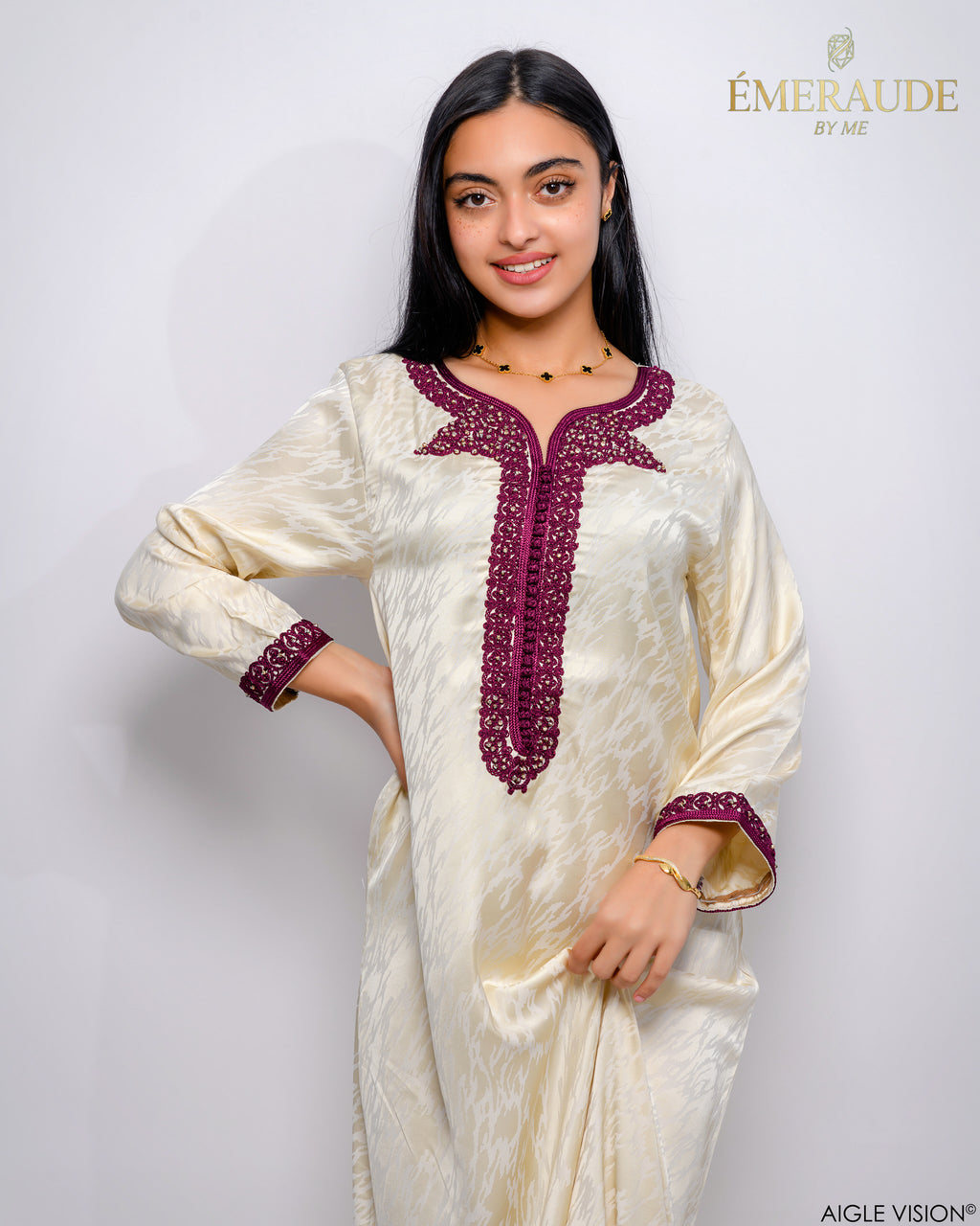 Bediaa Kemkha El Qamar - القمر